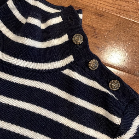 Sweater - Picture 2 of 5